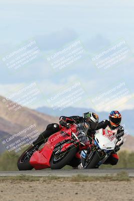 media/Nov-16-2025-Race Pace (Sun) [[8c5fa54630]]/Non Verified Riders (1st 20 Minutes)/7-Turn 9 Entry (210pm)/